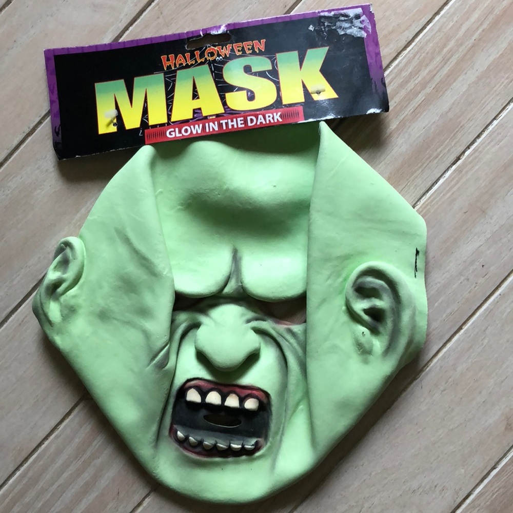- NWT ogre/demon Halloween mask